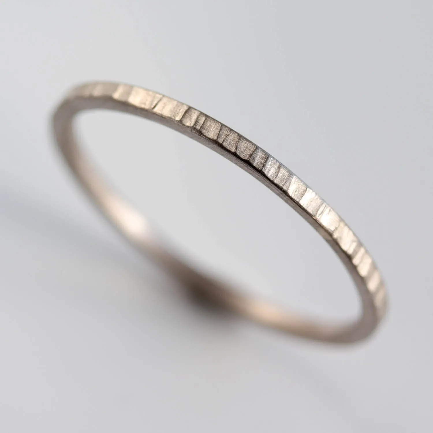 1.25mm Palladium White Gold Square Wood Texture Band