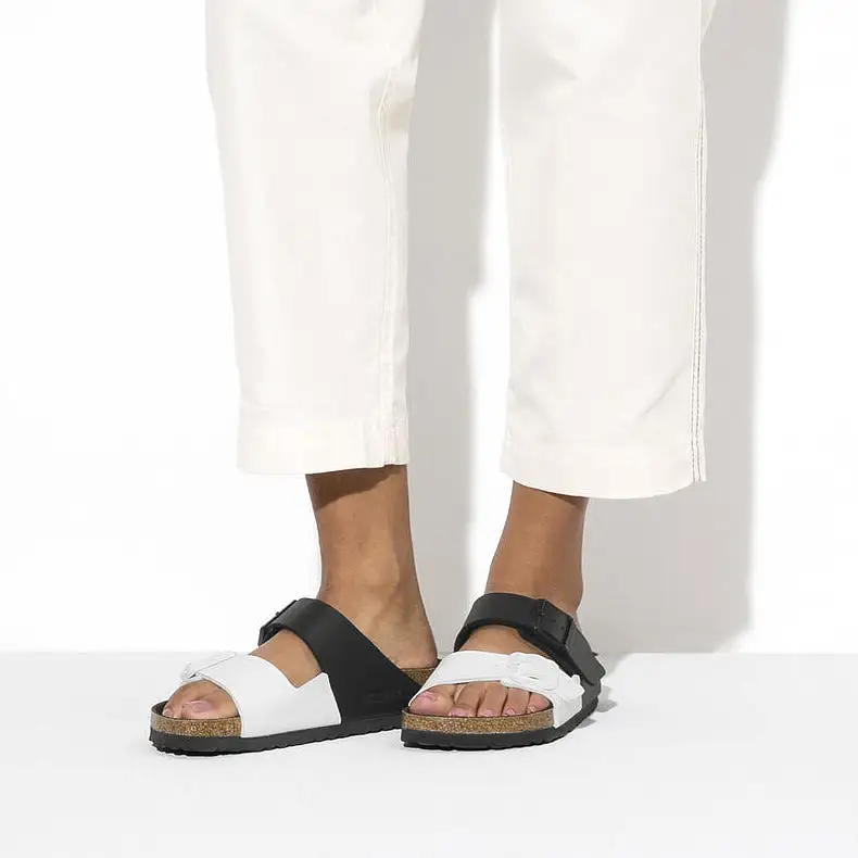        Birkenstock Arizona Split Black White