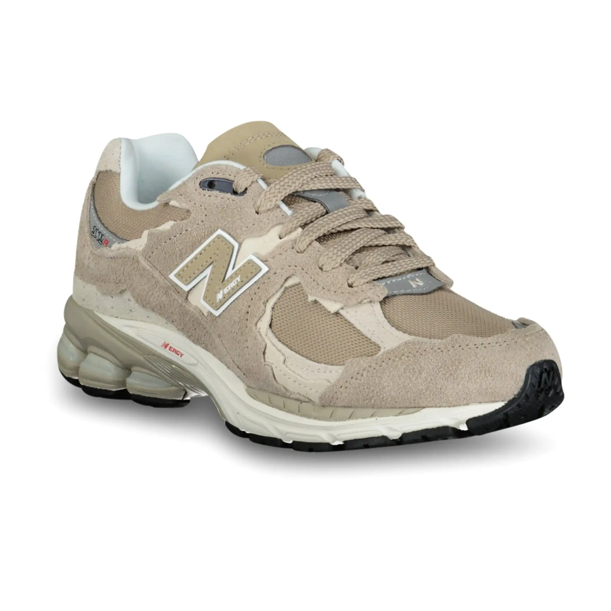 NEW BALANCE 2002R TRAINERS BEIGE/CREAM