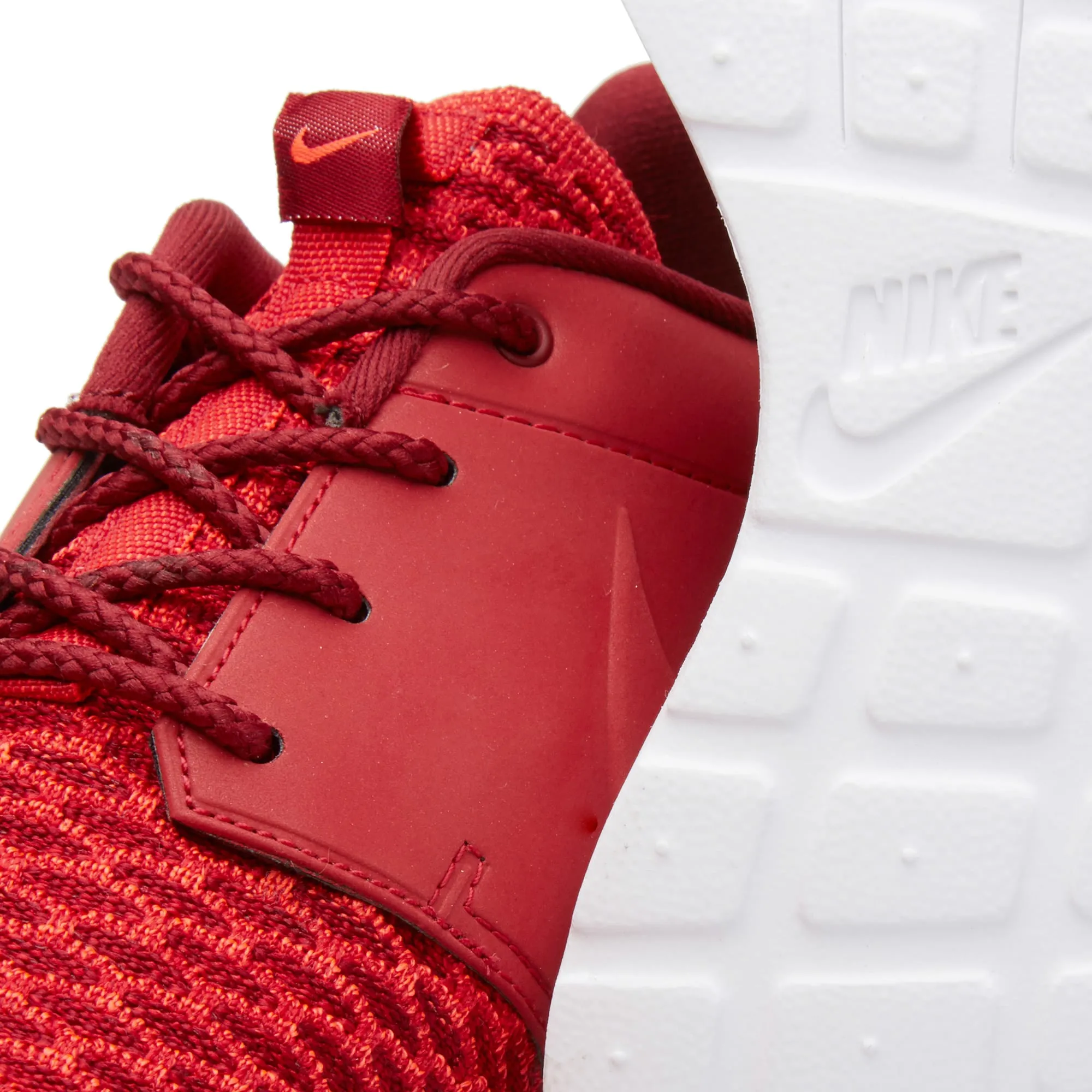 Nike Roshe One NM Flyknit PremiumGym Red & Team Red