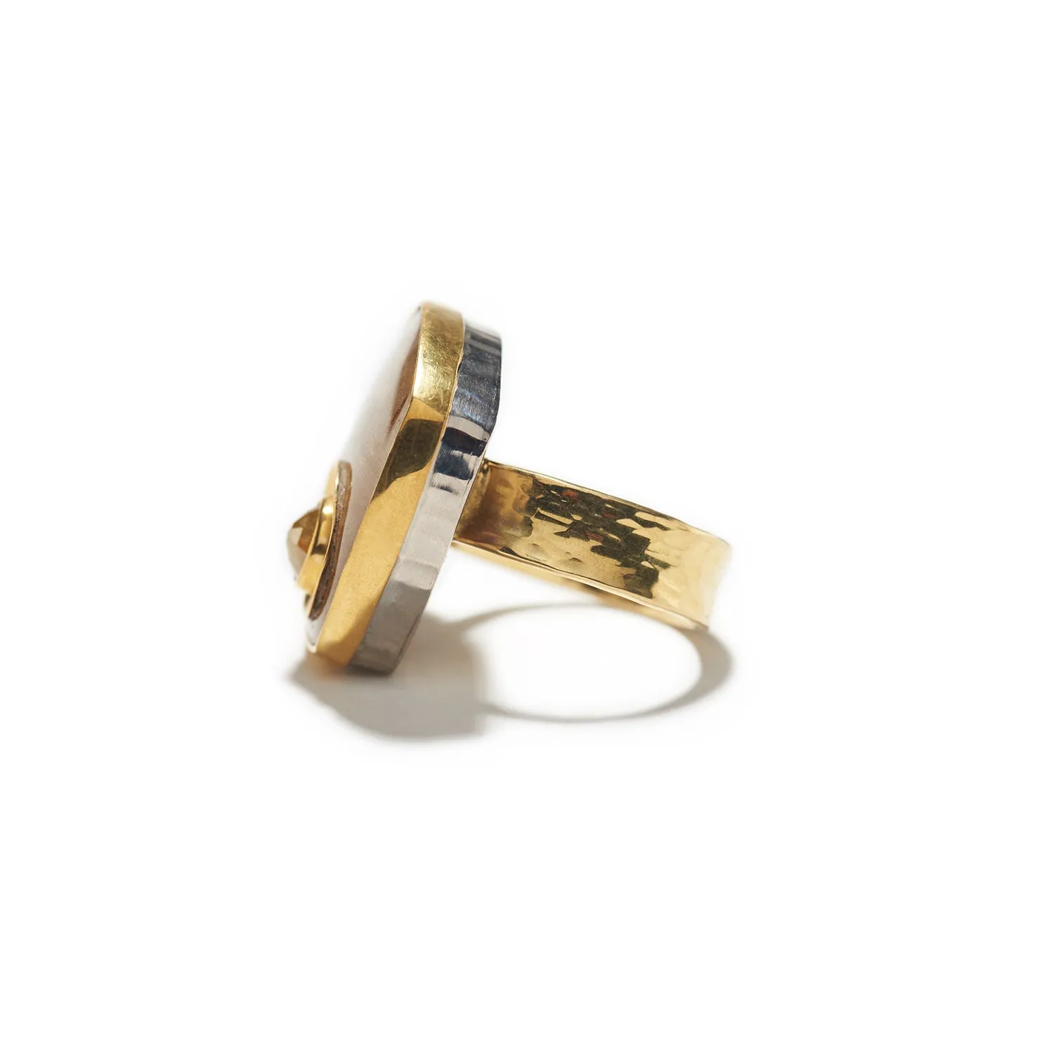 Ring in Gold, Palladium, Quartz & Diamond