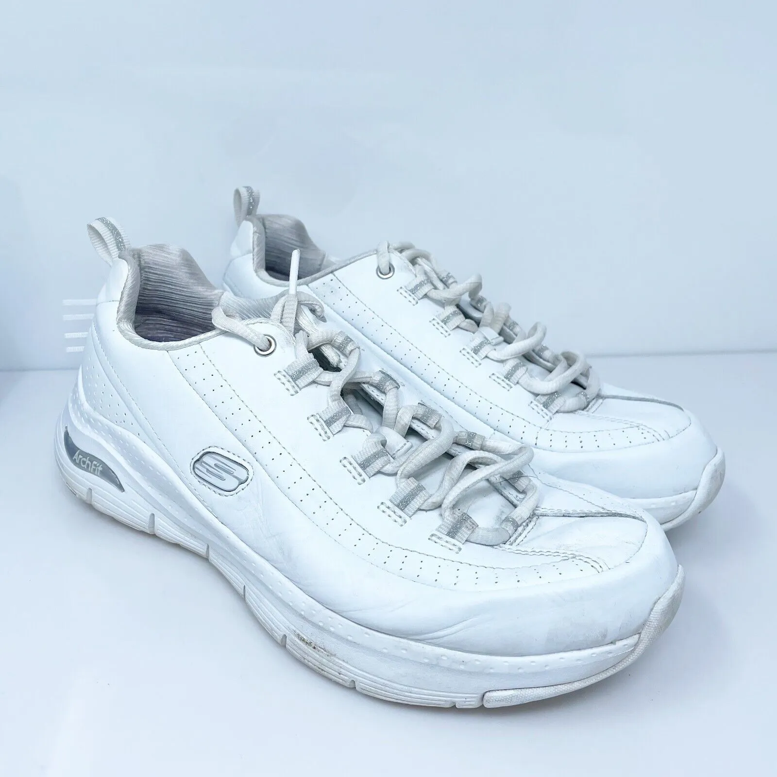 Skechers Womens Arch Fit Citi Drive 149146W White Casual Shoes Sneakers Size 9